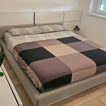 Con Cucina E Piscina A Un Passo Da Torino Casa de hóspedes 4*