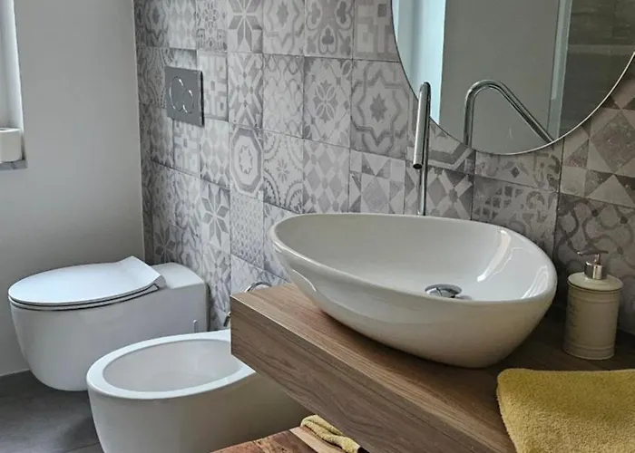 بيت ضيافة Con Cucina E Piscina A Un Passo Da Torino 4*