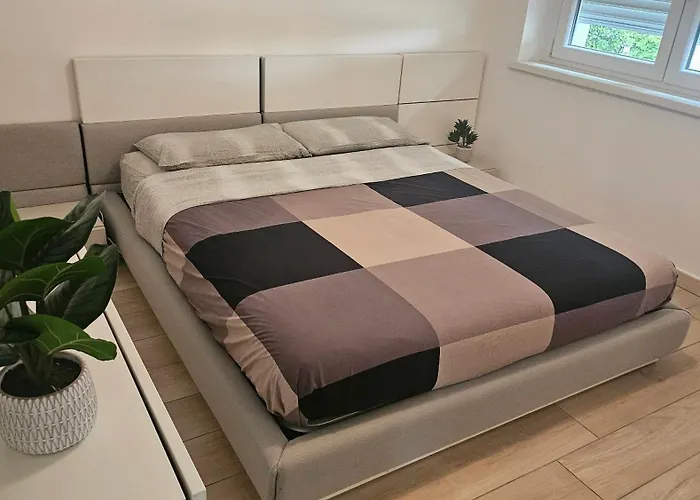 Con Cucina E Piscina A Un Passo Da Torino بيت ضيافة 4*