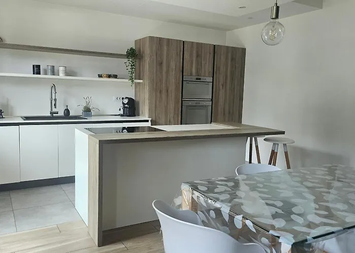 Con Cucina E Piscina A Un Passo Da Torino 4*